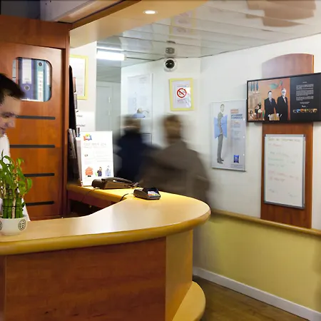 Ibis Budget La Cité 2*