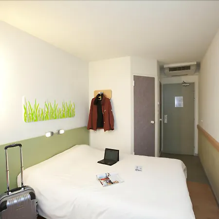 Ibis Budget La Cité 2*