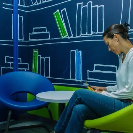 Hotel Ibis Budget La Cite 2*