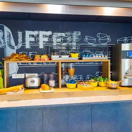 Ibis Budget La Cite 2*