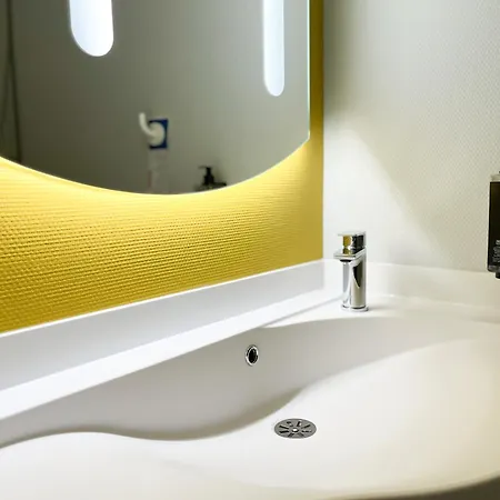 Ibis Budget La Cite قرقشونه