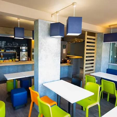 Ibis Budget La Cite 2*