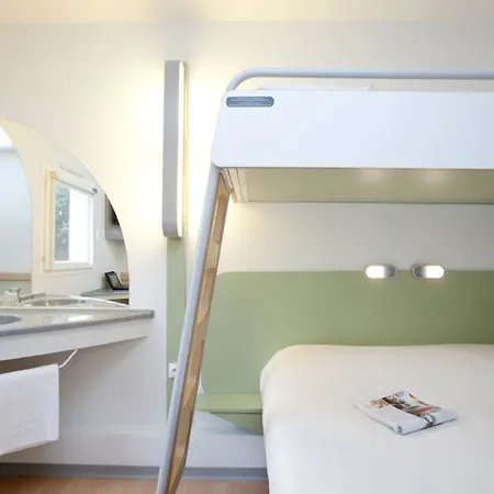 Ibis Budget La Cité 2*