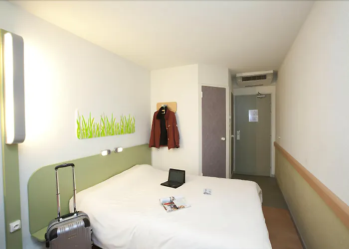 Ibis Budget La Cité 2*