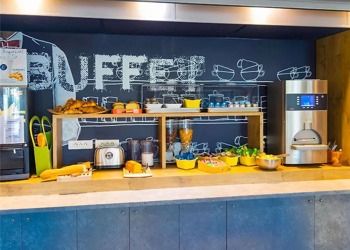 Ibis Budget La Cité 2*