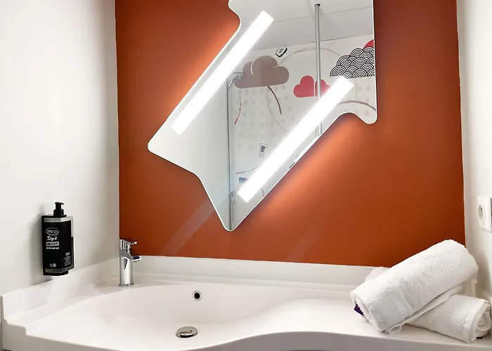 Hotel Ibis Budget La Cité 2*